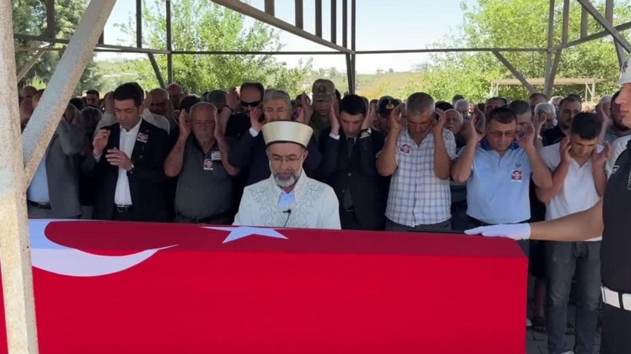 Görev sırasında hayatını kaybeden polis memuruna son veda