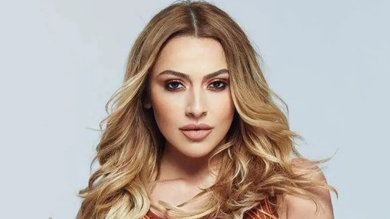 Hadise kendini eleştirenlere böyle yanıt verdi
