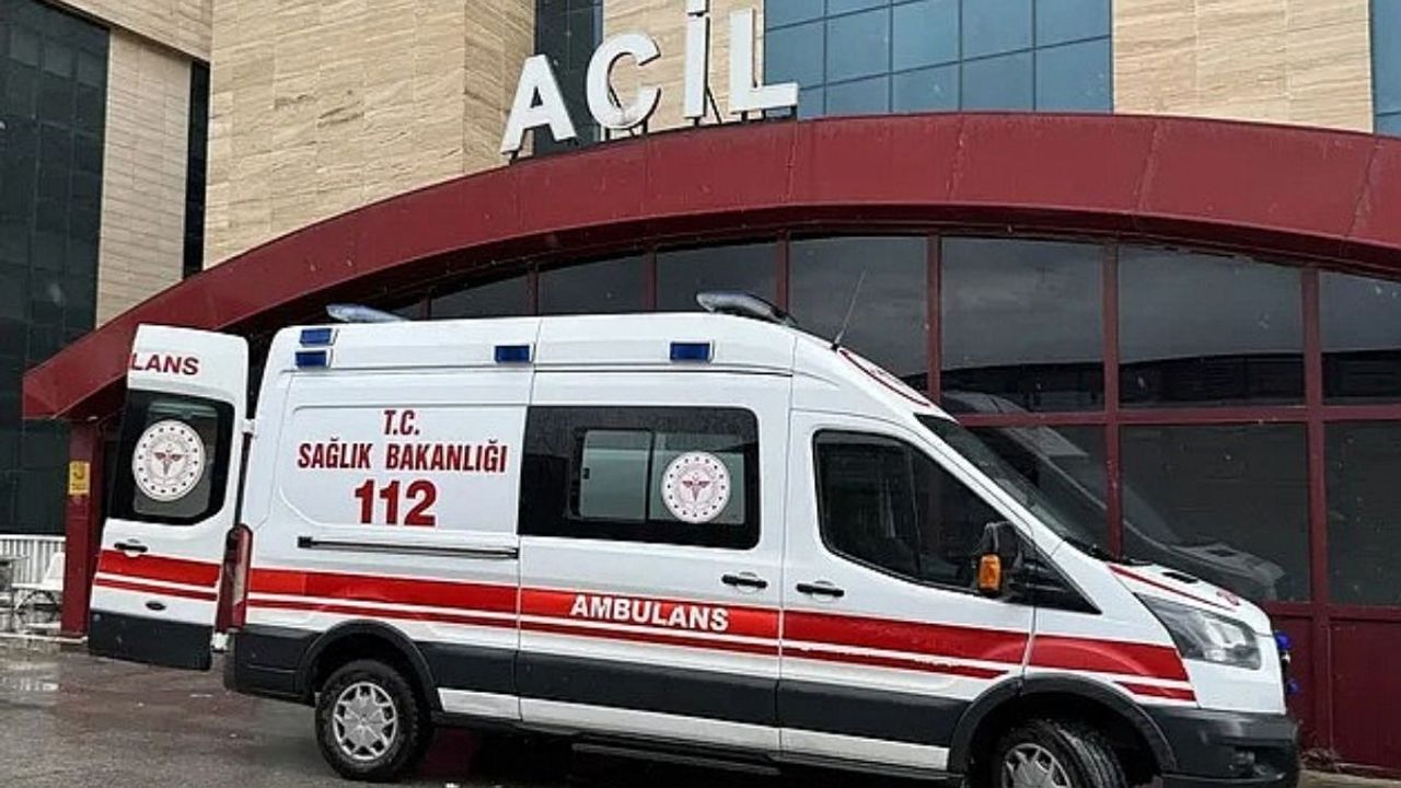 Silahı biri tuttu diğeri tetiği çekti: Yaşlı kadın hayatını kaybetti!