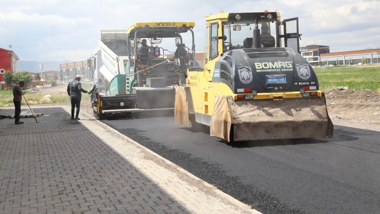 Kayseri'de o cadde için yenilemeler başladı!