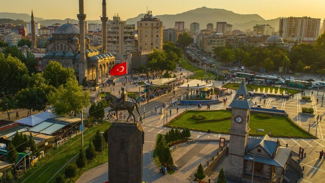 Kayseri Milletvekilinden şehit ailesine tam destek! ‘Takipçisi olacağım’