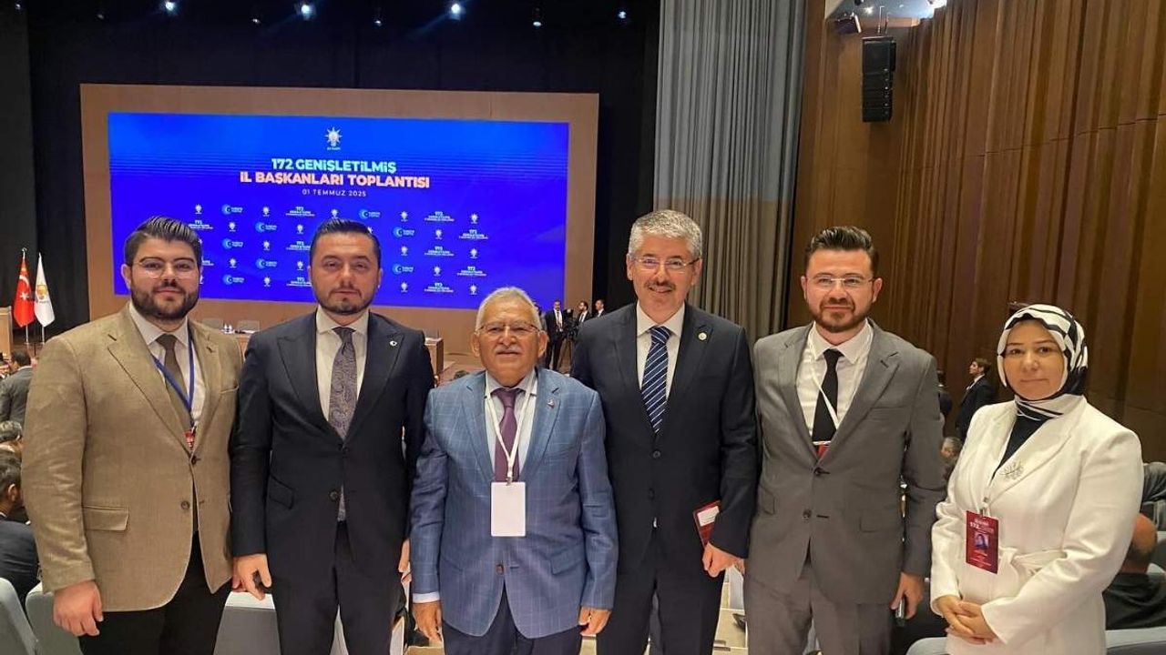 Başkan Büyükkılıç Ankara'da Bakanlarla bir araya geldi
