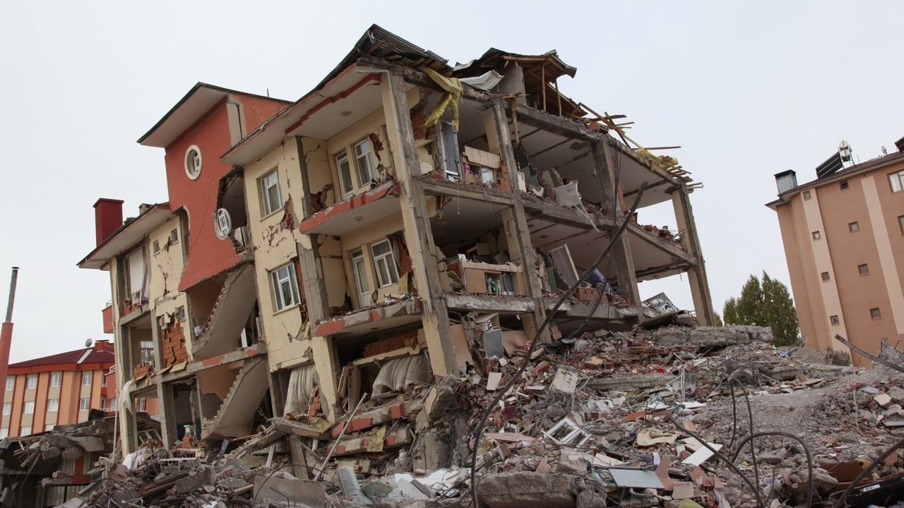 7 üzeri deprem tehlikesi: Uzman isim bu bölgede yaşayanları uyardı