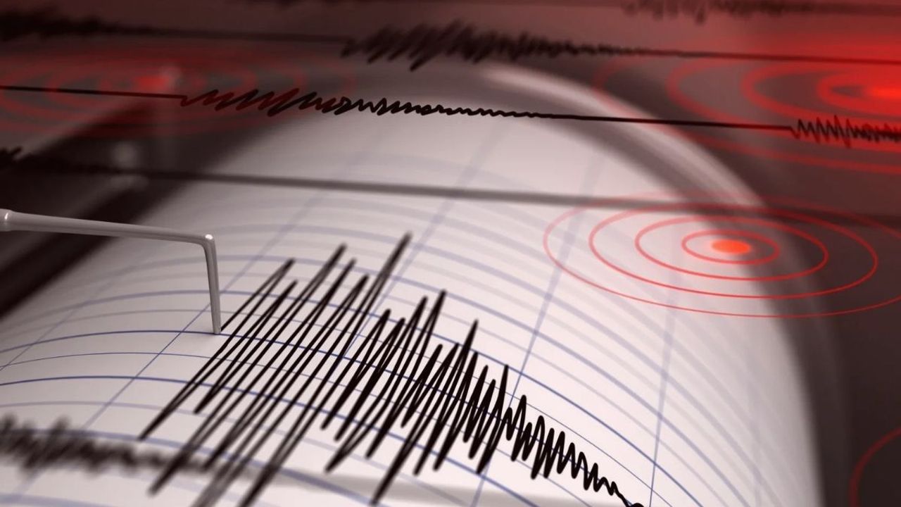 Son dakika... Korkutan deprem!