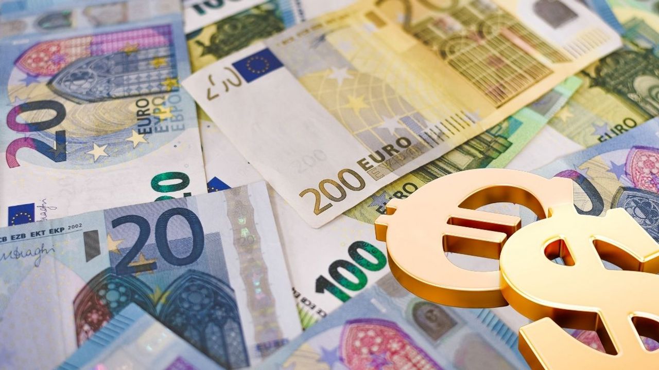 Dolar ve Euro’ya yatırım yapanlar dikkat! Uzmanından kritik uyarı geldi