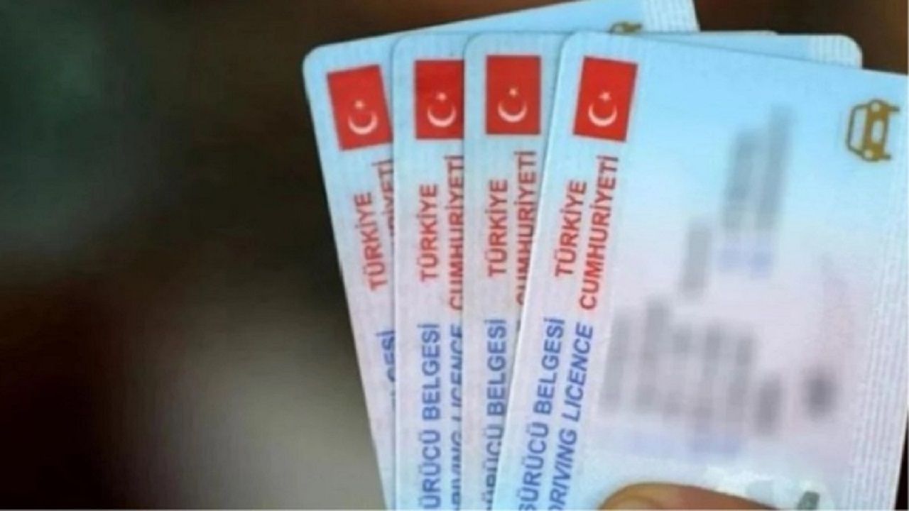 Trafikte yeni dönem: Artık bu sürücülerin ehliyetleri tamamen iptal olacak