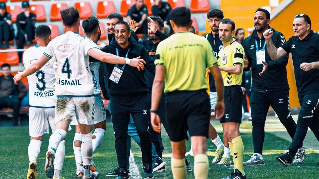Erciyes 38 FK’da büyük değişiklik! 18 isimle yollar ayrıldı