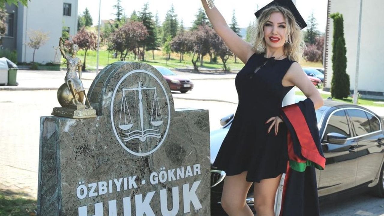 Başarılı girişimci ve eski spiker Gülhan Şahin, Hukuk Fakültesinden mezun oldu