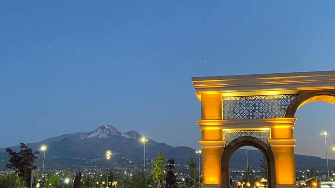 Kayseri’de rüzgâr sert esecek! O ilçelere fırtına ve sağanak uyarısı geldi