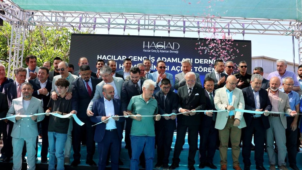 Kayserili siyasiler orada boy gösterdi: İş dünyasının yeni merkezi açıldı!
