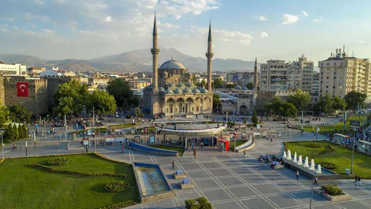 Kayseri’de güneş yüzünü gösterdi! Yeni haftada hava nasıl olacak?