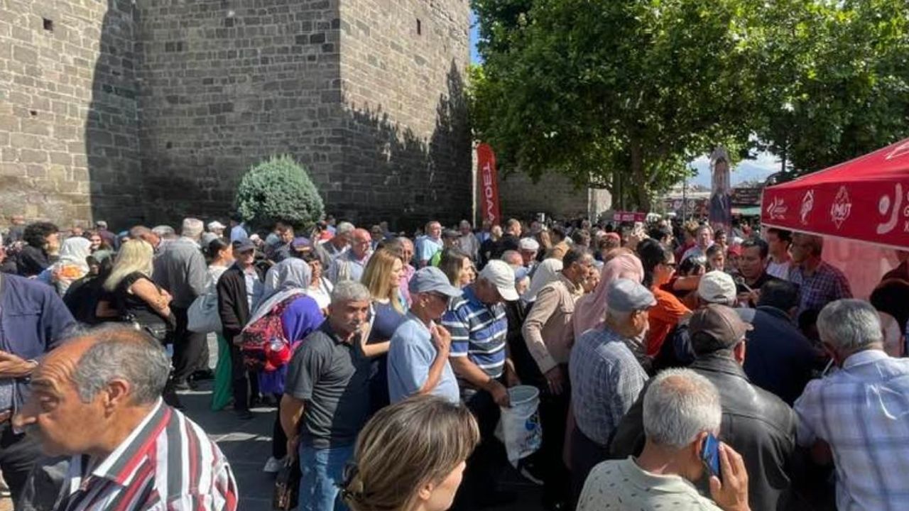 Kayseri'de Aşure günü buluşmasına yoğun ilgi