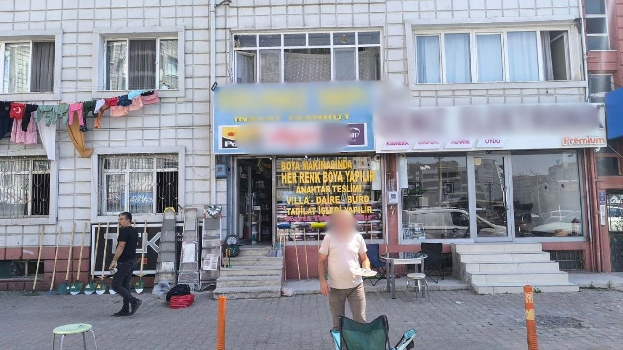 Kayseri'de otopark çilesi vatandaşı isyan ettirdi: Dükkan önlerinde duba, sandalye, tabela...