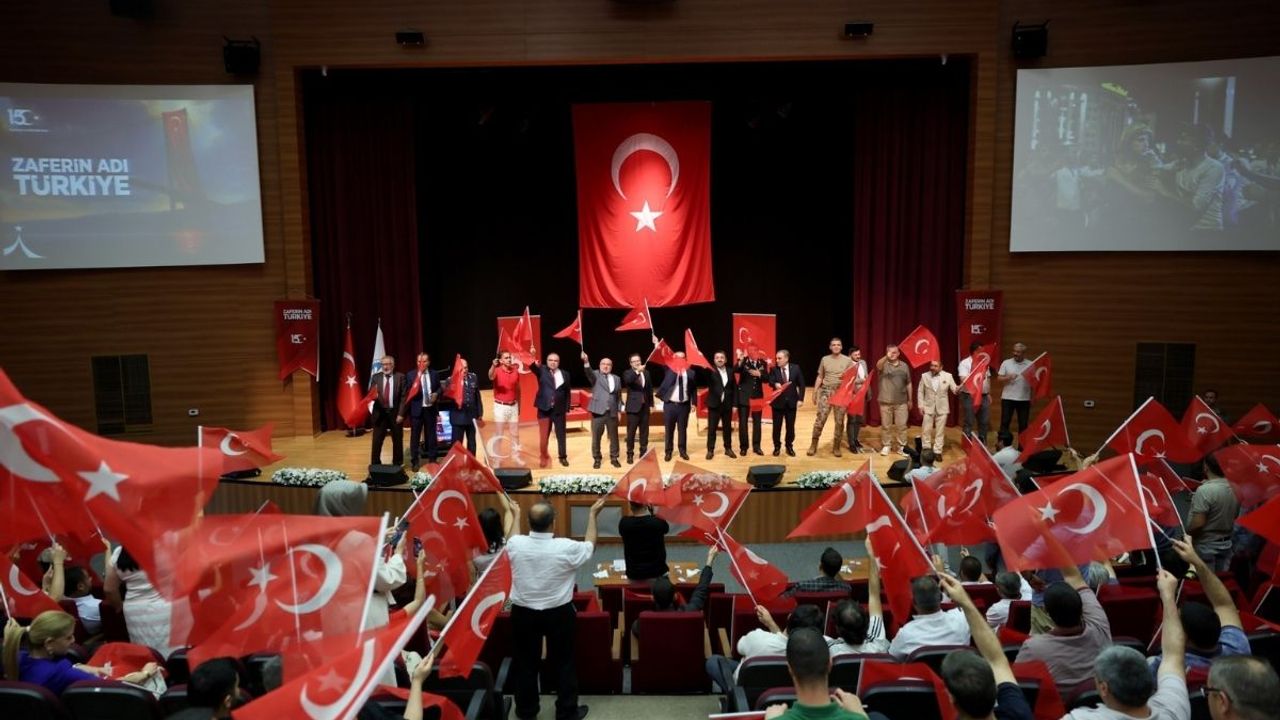 Üniversitede dikkat çeken buluşma! Kritik gecenin perde arkası anlatıldı!