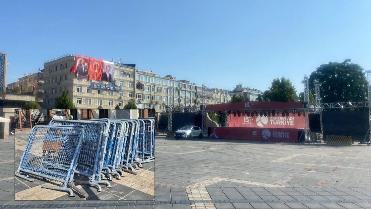 Kayseri'de 15 Temmuz hazırlıkları! Bayraklar asıldı stantlar kuruldu