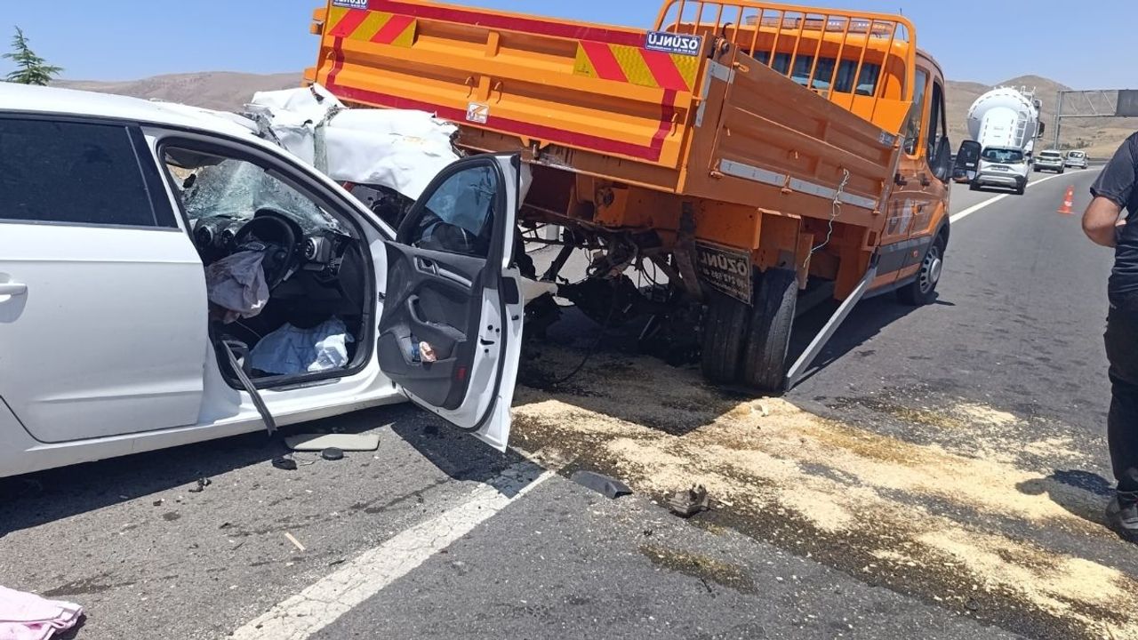 Yol çalışmasında feci kaza: KGM personelleri ağır yaralı!