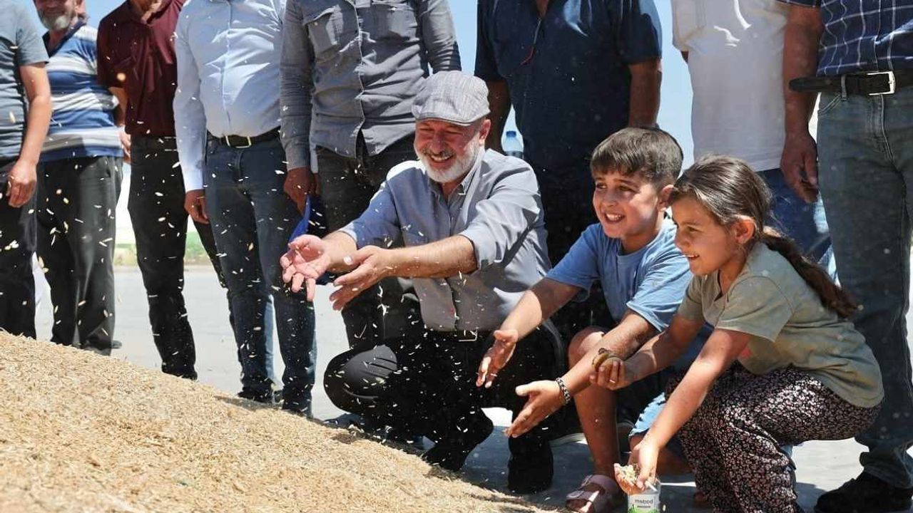 O mahalledeki çiftçilere bakın hangi destek verildi!