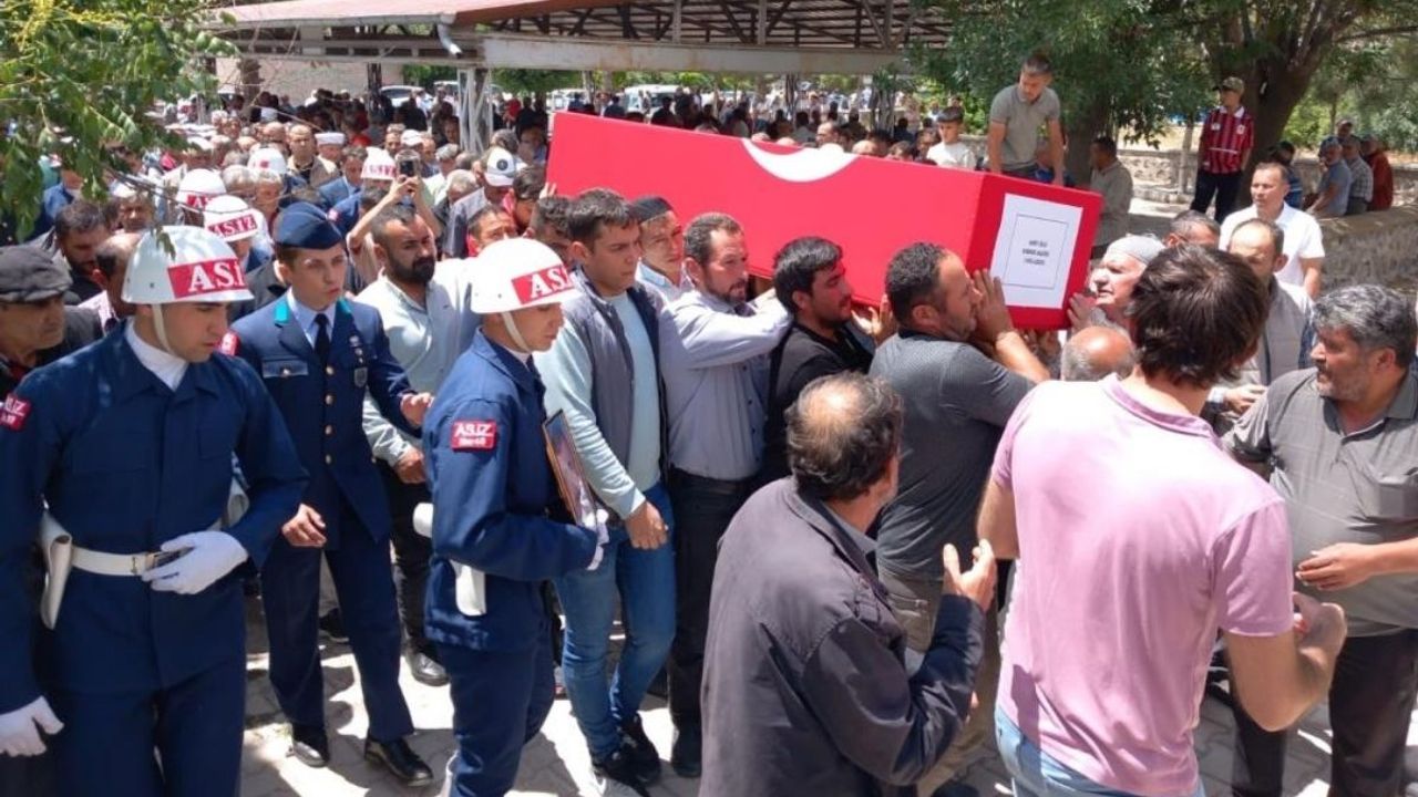 Kıbrıs Gazisi Develi'de son yolculuğuna uğurlandı!
