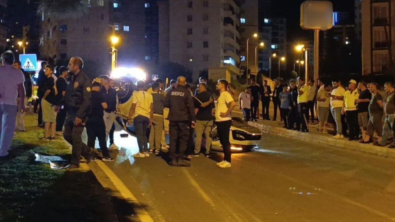 Feci kazada takla atan otomobilin sürücüsü ağır yaralandı