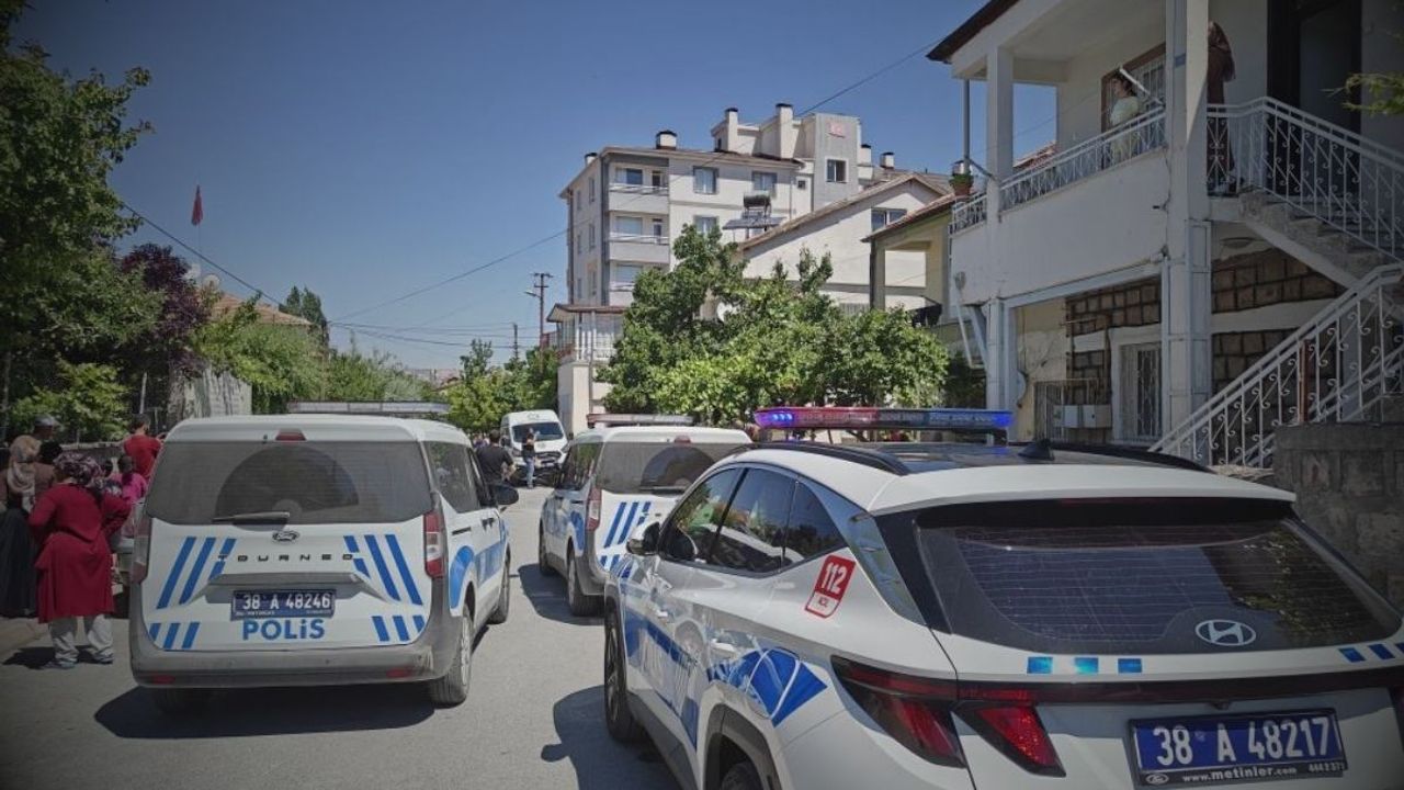 Kayseri'de korkunç olay! 15 yaşındaki üvey kızını vurup kendi canına kıydı!