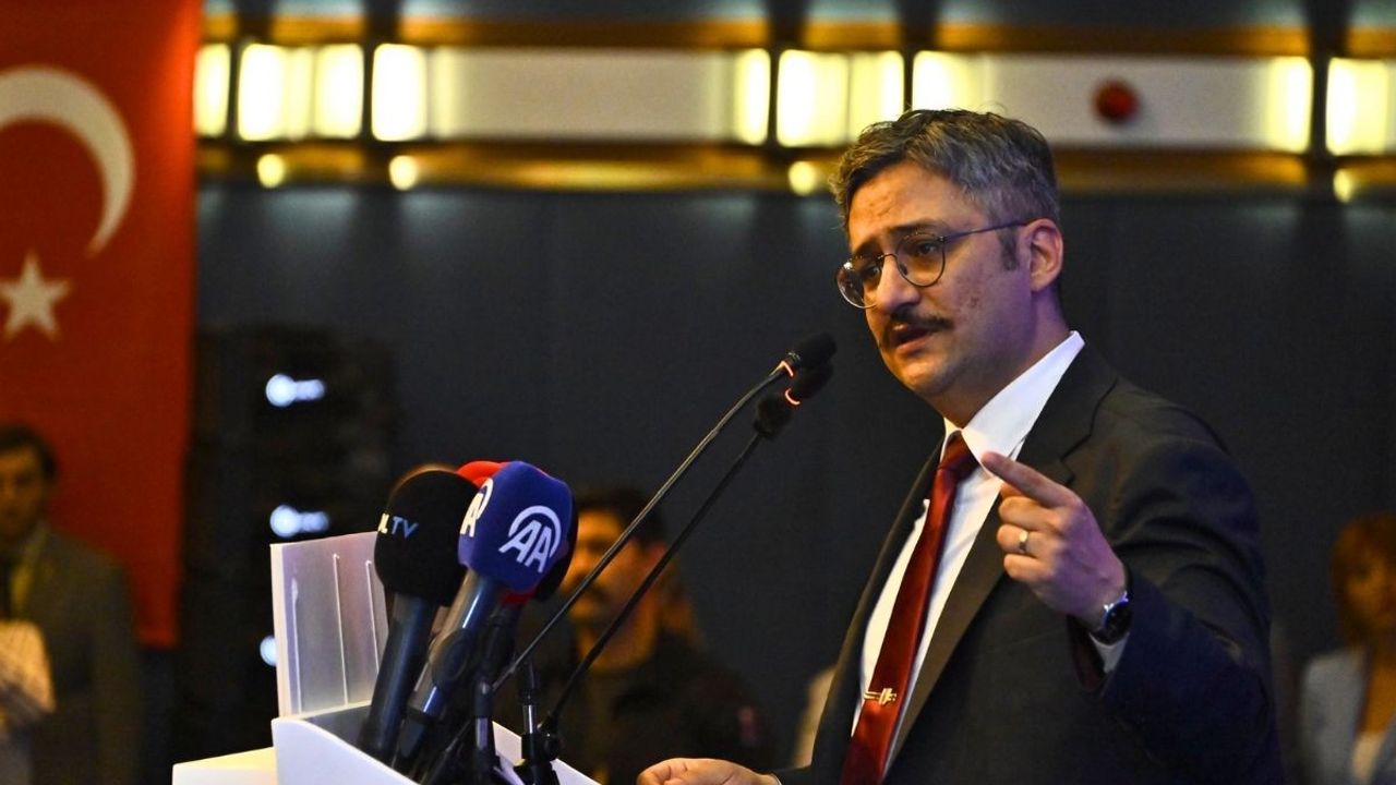 Kayserili yazardan çarpıcı sözler: Türk kimliğine savaş açıldı diyorsak devlet yoktur!