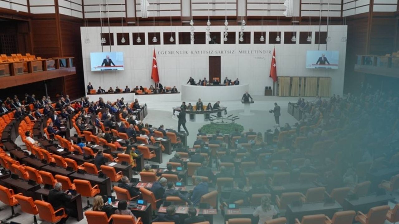 Milletvekilleri rekor kırdı! Hangi parti kaç soru önergesi verdi?