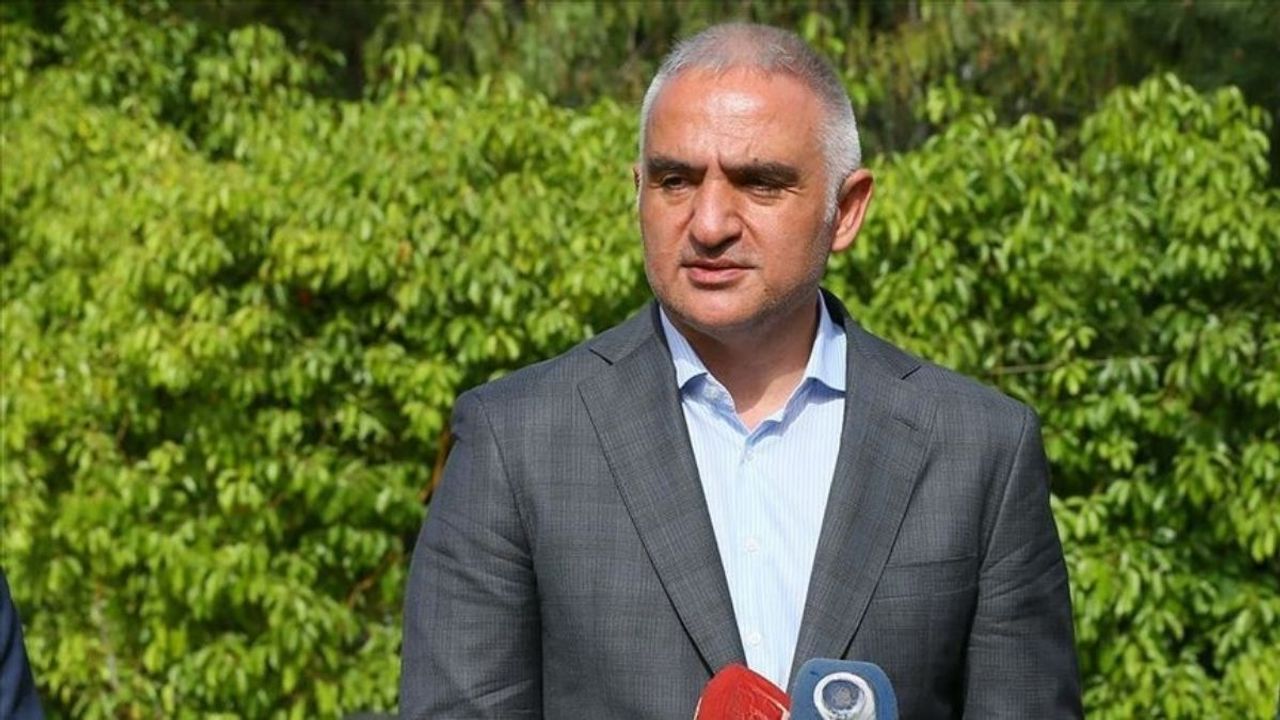 Kültür Bakanına festival tepkisi: 12 şehidin kanı kurumamışken sahne kurup eğleniyorlar!