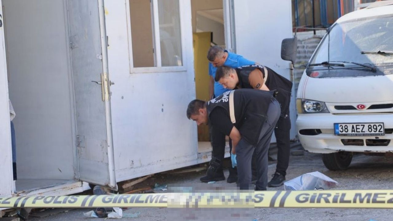 Sanayi sitesinde alacak kavgası: Kanlı hesaplaşma ile bitti
