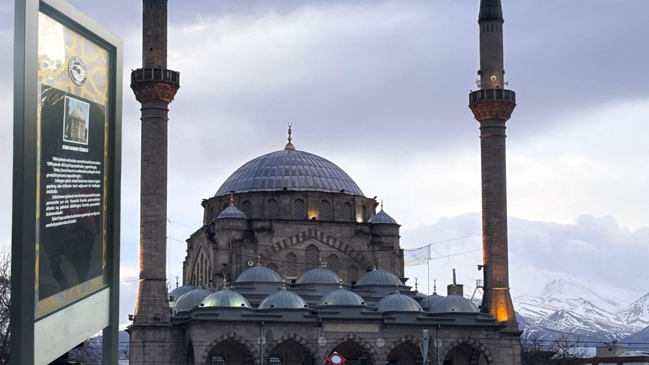 Cemilbaba Mezarlığı'nın yanında bir türbe daha: İşte Esma Hanım'ın hikayesi!