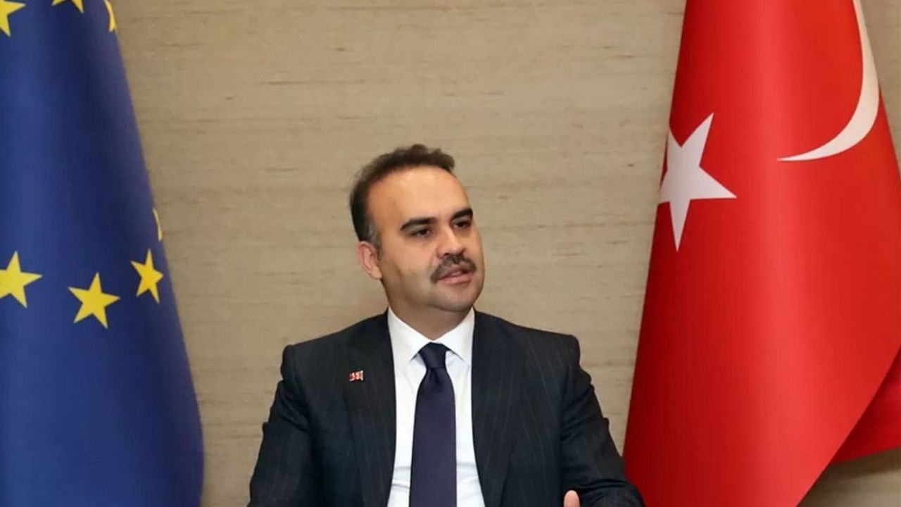 Teknoloji Bakanlığından 2030'a yerli yapay zeka yatırımı başladı