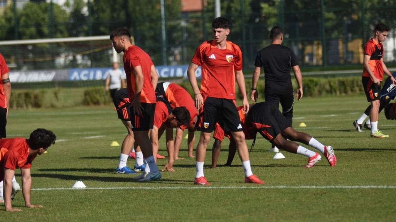 Kayserispor'da bekleyiş sürüyor! Transfer tahtası ne zaman açılacak?