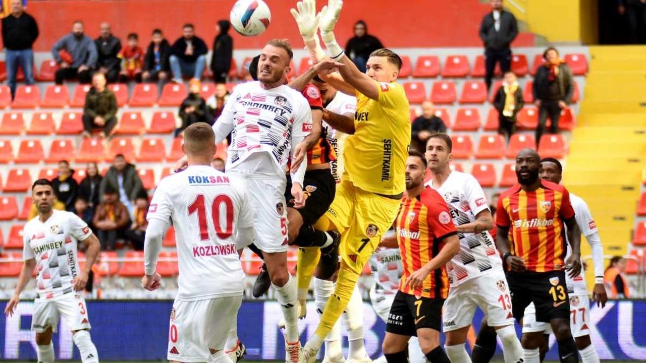 Süper Lig’de fikstür çekimi yapıldı! Ağustos ayında Beşiktaş ve Galatasaray geliyor