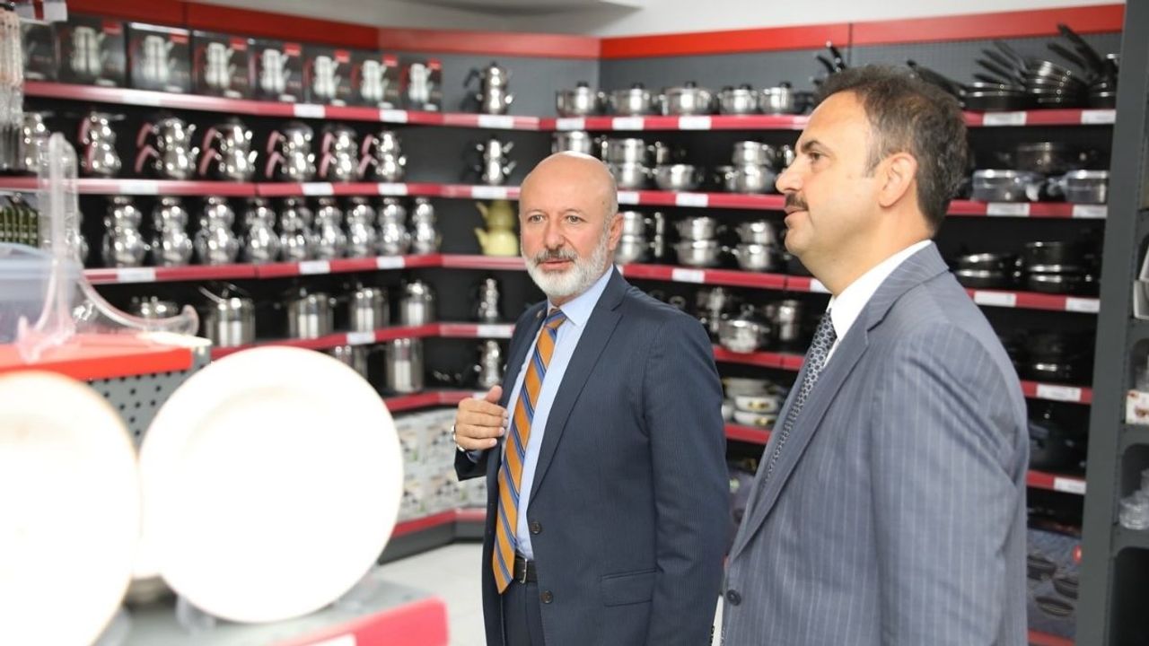 Başkan Çolakbayrakdar yeni kaymakamı ilçe turuna çıkardı!