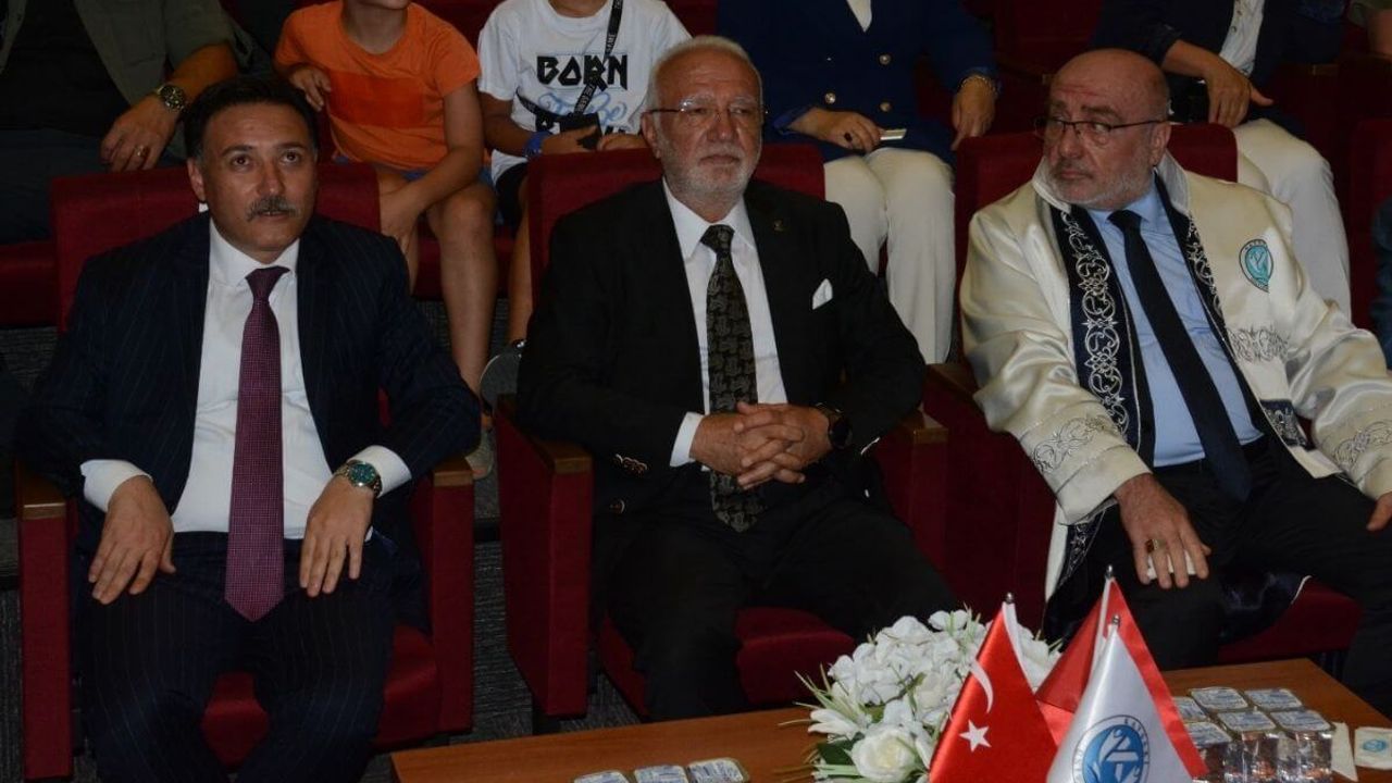 Elitaş’tan Vali Çiçek’e büyük destek: Türkiye’nin yansımasından rahatsız olan örümcek kafalılar var!
