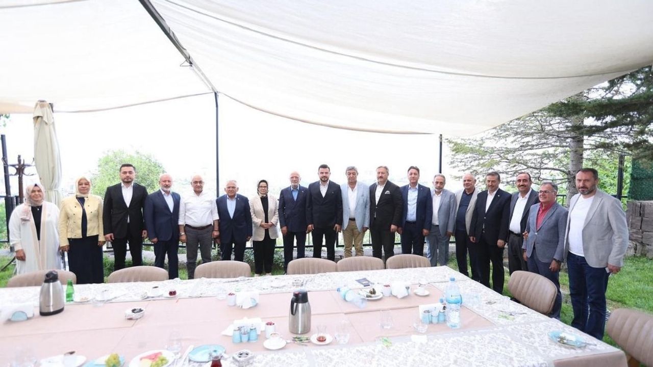AK Parti Kayseri heyeti bir arada! O masada ne konuşuldu?