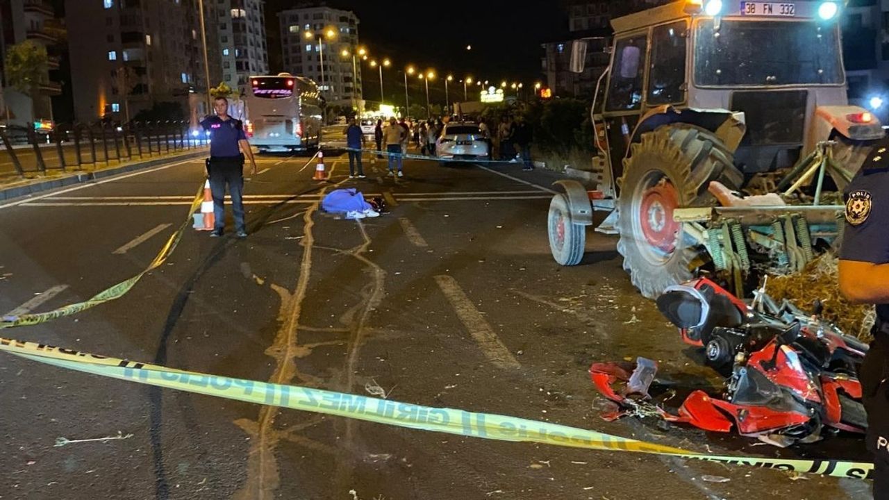 Kayseri'de aynı yolda yine ölümlü kaza! Traktöre çarpan motosiklet sürücüsü can verdi