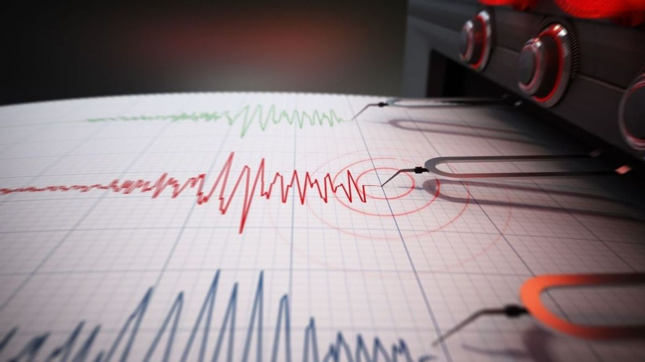 AFAD duyurdu! Balıkesir'de 6.1 büyüklüğünde deprem!