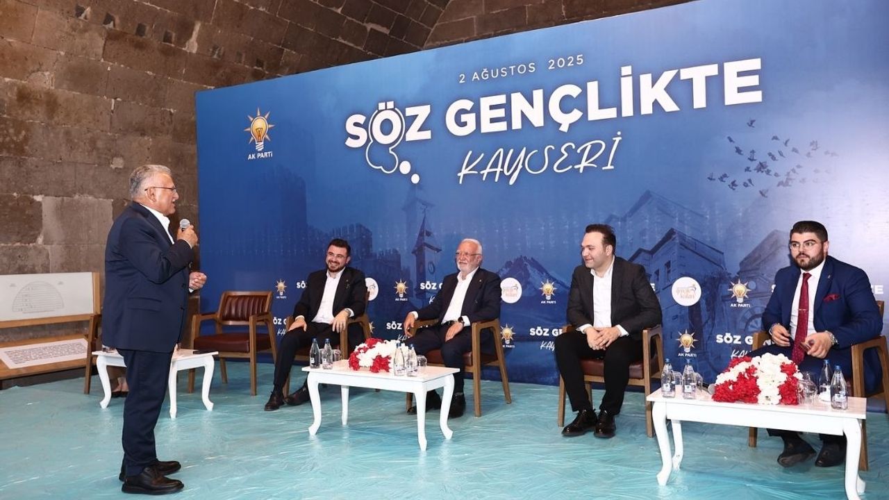 Büyükkılıç gençlerle buluştu! Erdoğan sürprizi yaşandı!