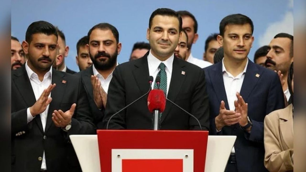 CHP’den AK partiye geçiş krizi! 6 gençlik kolları başkanını görevden aldı