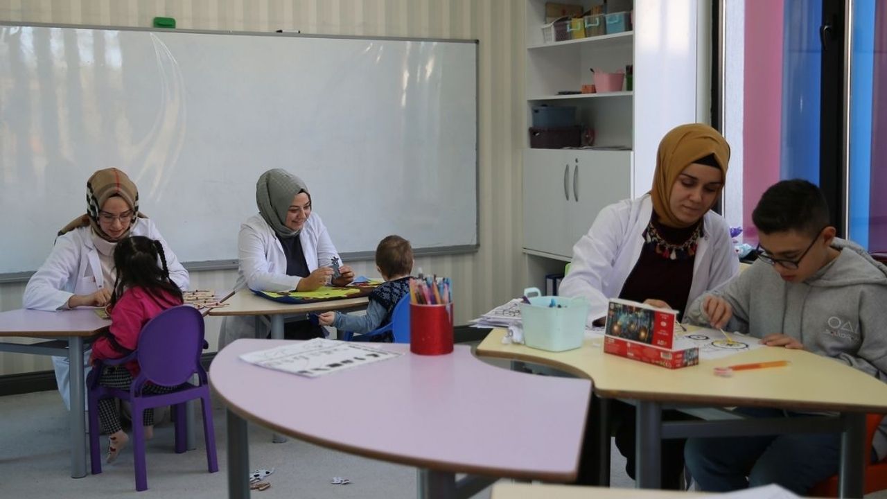 Kayseri'de engelsiz projeler Türkiye'ye örnek oluyor! Destek üstüne destek
