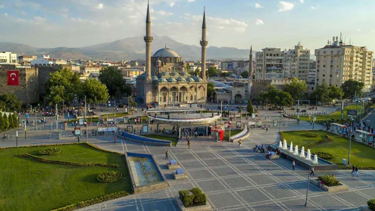 Kayseri'nin büyük başarı hikayesi! Zirve adını Türk dünyasına duyuracak
