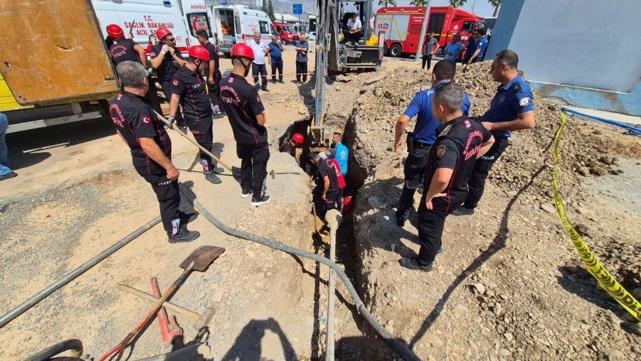 Göçük altında kalan işçiden beklenen haber geldi