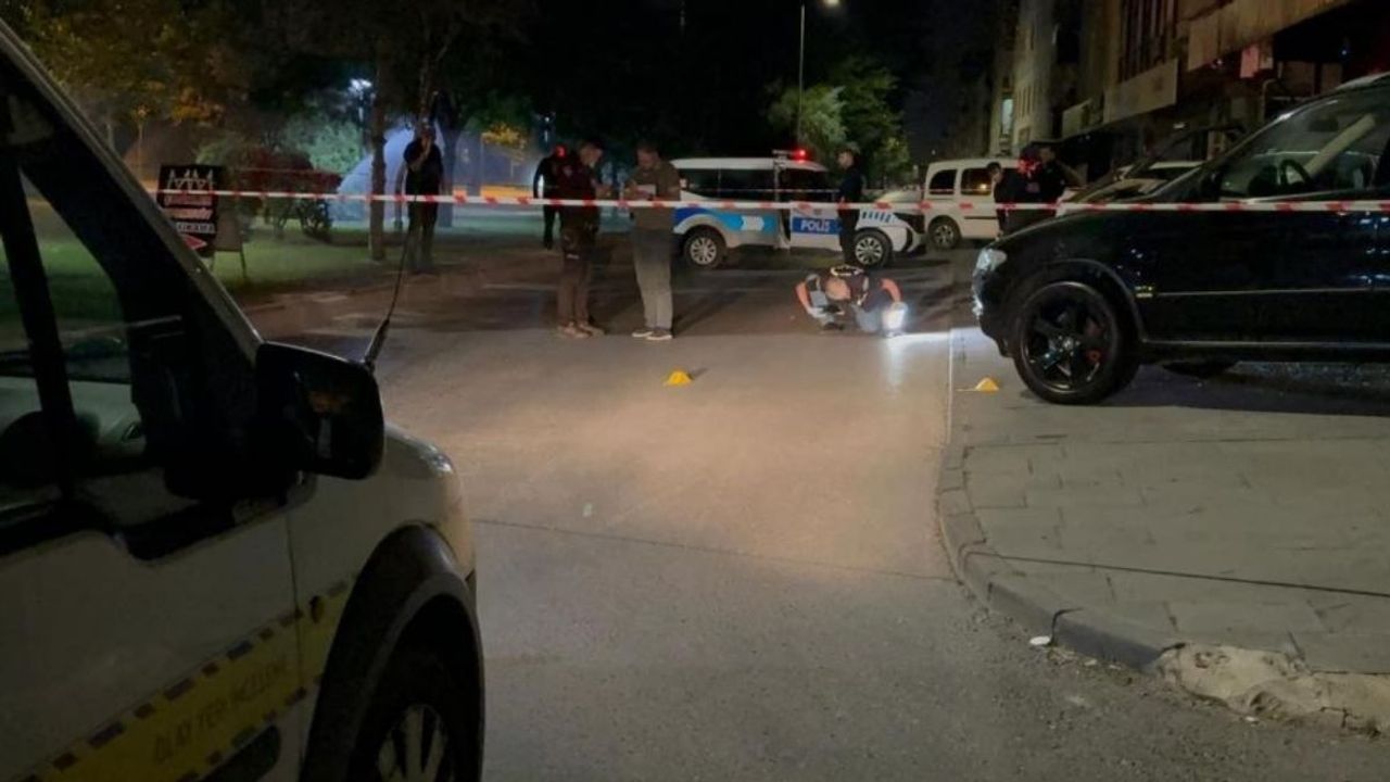 Kayseri'de ev, araç ve dükkana silahlı saldırı! Husumetliler kurşun yağdırdı