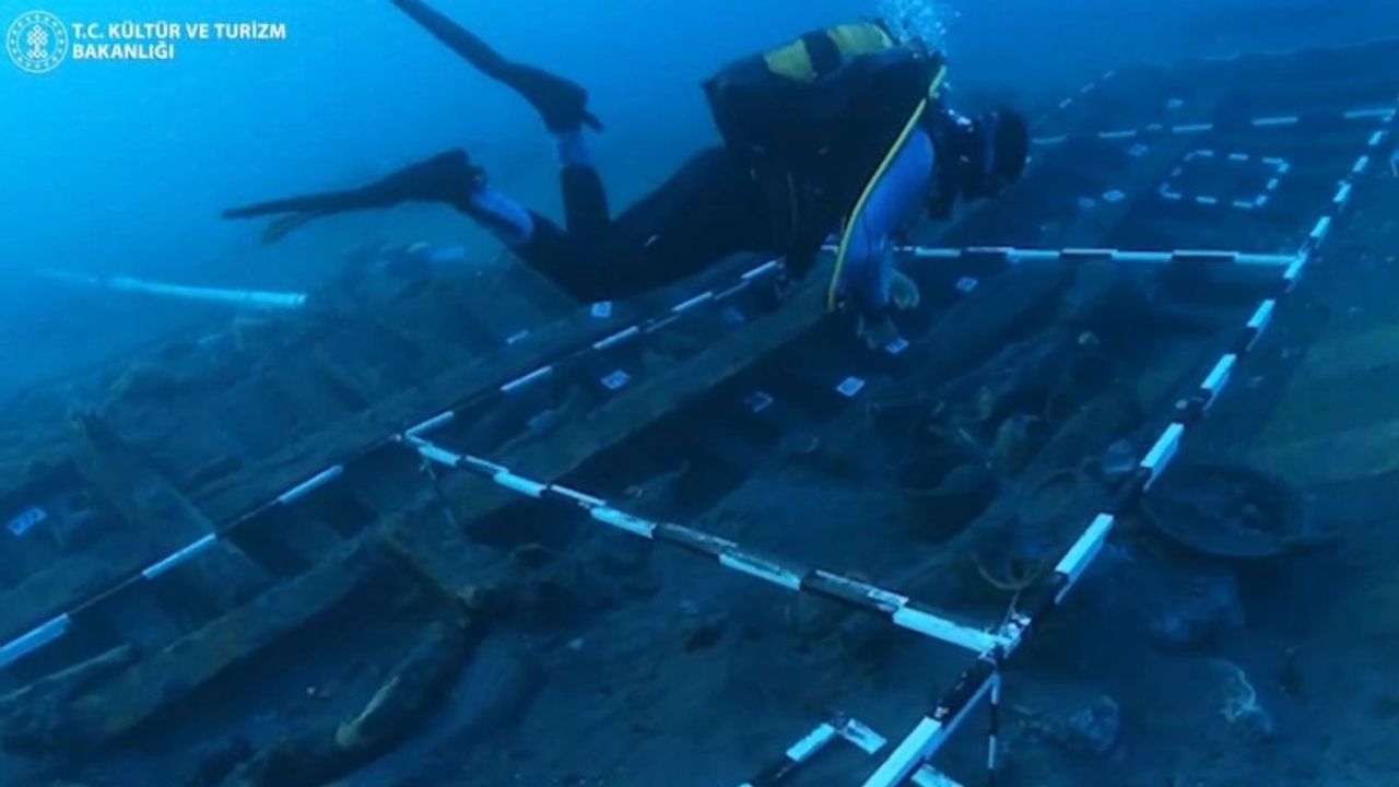 Akdeniz'de bulunanlar tarihe geçti: Kültür ve Turizm Bakanı duyurdu!