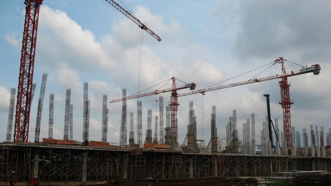 İnşaatta çıkan kavgada ustasını bıcakladı