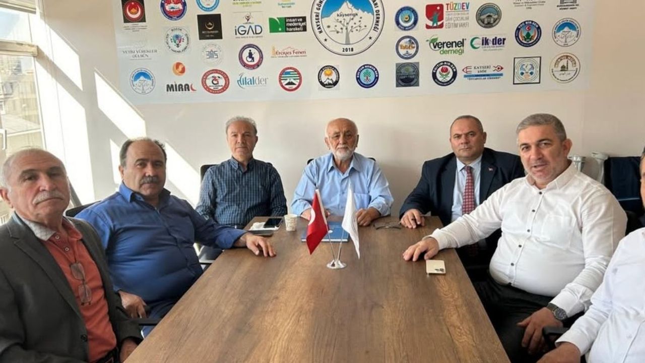 Kayseri Gönüllü Kültür Kuruluşlarından Vali Gökmen Çiçek’e Destek