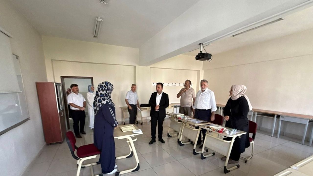 Kayseri’de geçici Kur’an Kursu öğreticiliği sözlü sınavları başladı