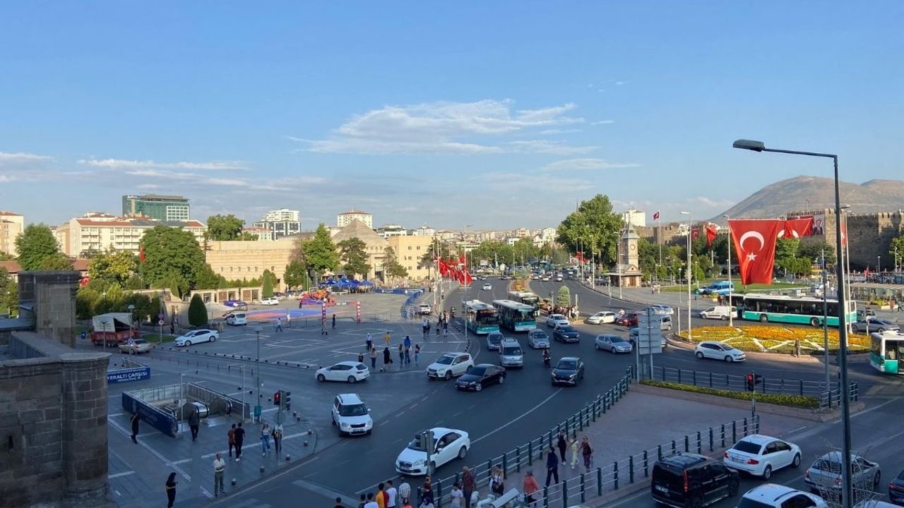 Meteoroloji uyardı! Kayseri’de hafta sonu kavurucu sıcaklıklar bekleniyor