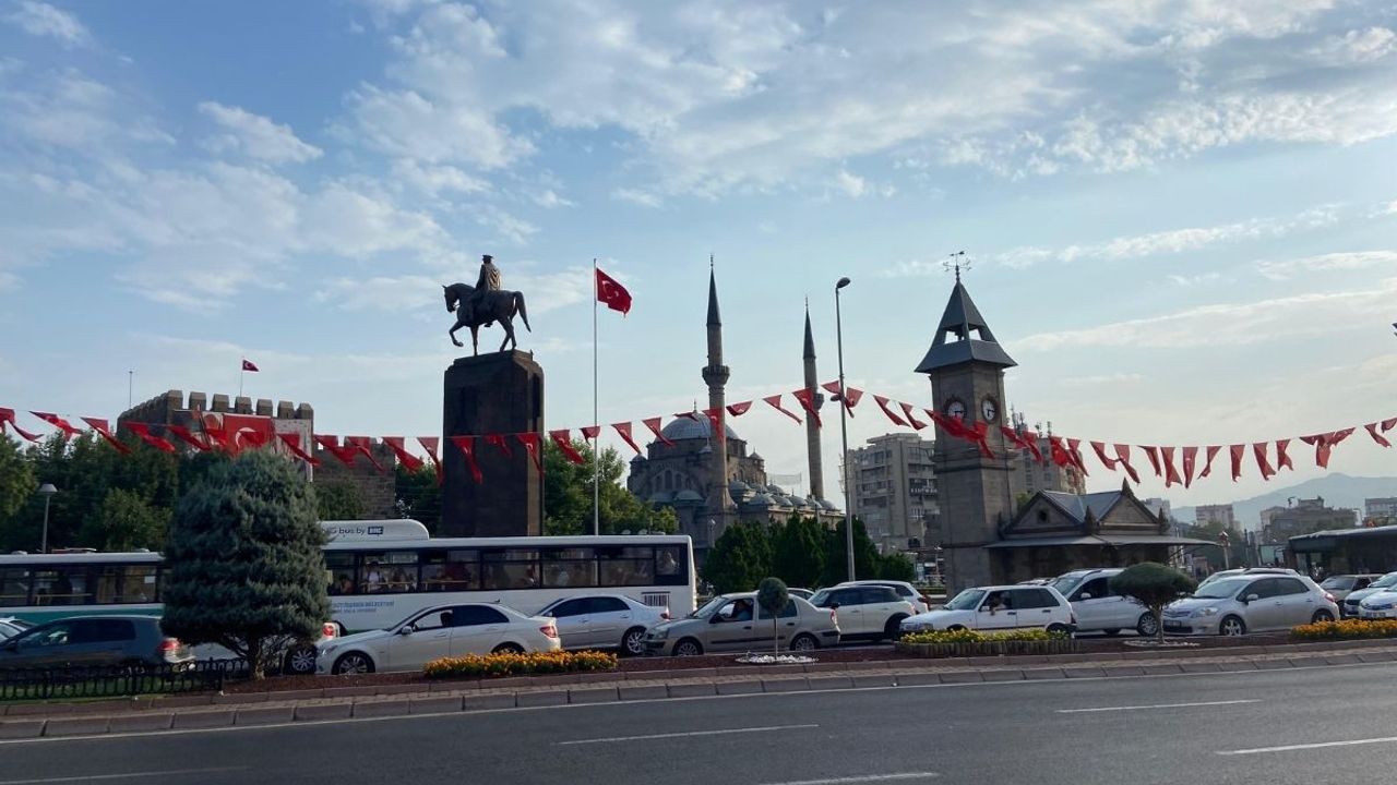 Meteoroloji'den uyarı üstüne uyarı! Kayseri'ye sağanak yağış geliyor
