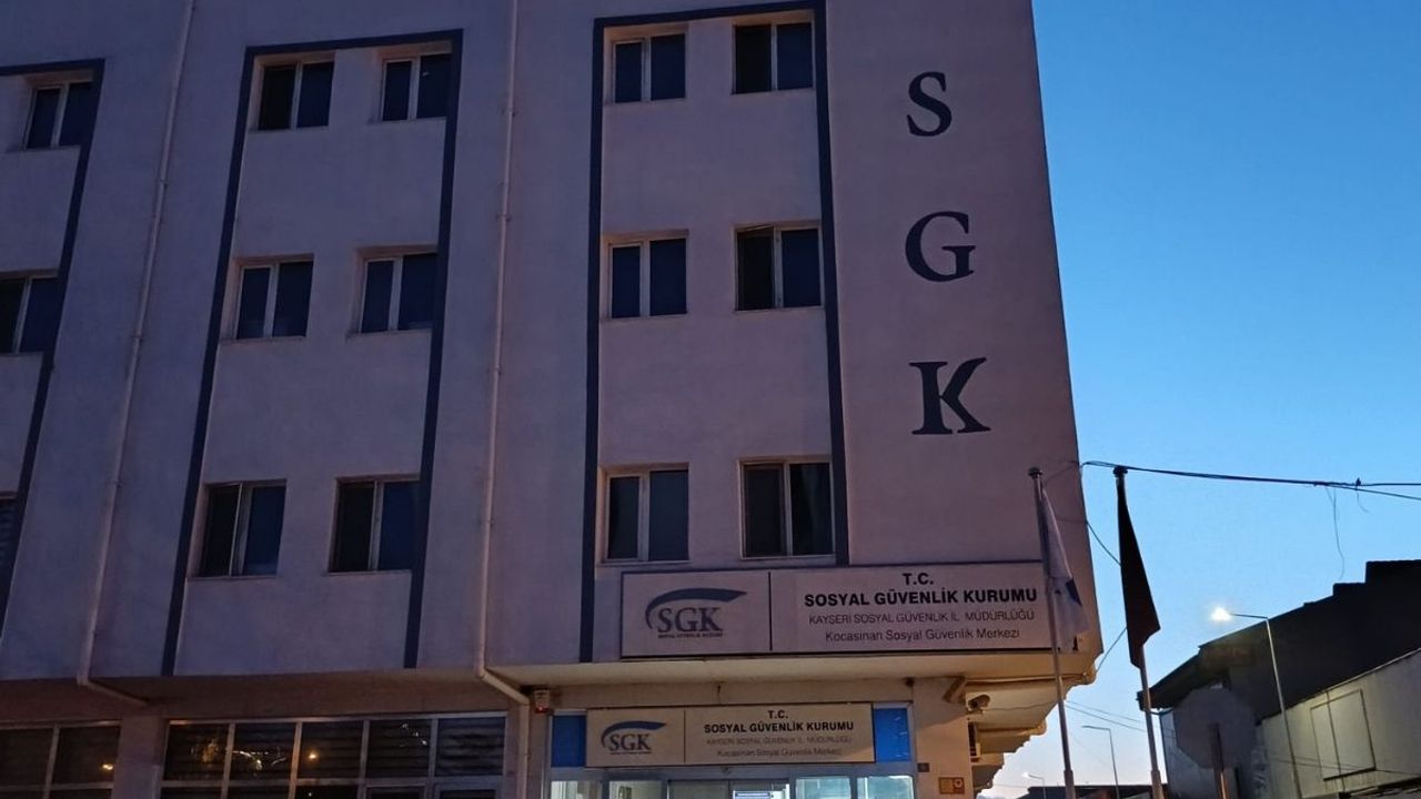 SGK: Yetkisiz sağlık hizmetlerinin gideri ödenmeyecek